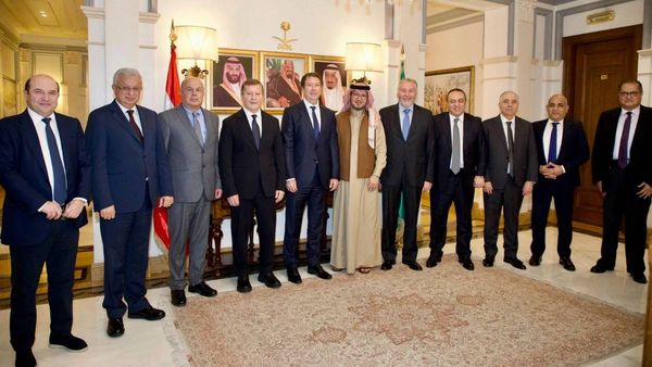 وفد رجال الأعمال اللبناني–الخليجي يبحث مع بخاري تعزيز التعاون الاقتصادي