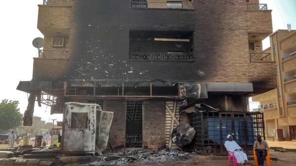 السودان : ضغط أميركي ــ سعودي للالتزام بوقف النار
الأمم المتحدة تسعى الى توسيع عمليّاتها الإنسانيّة