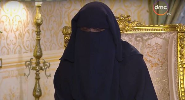 بالفيديو: زوجة مفجّر كنيسة الإسكندرية تتحدث عنه.. ماذا كشفت؟