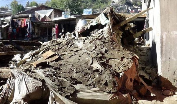327 قتيلا وآلاف الجرحى بزلزال هندوكوش