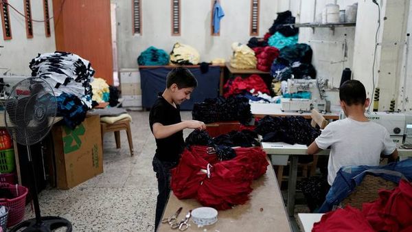 نتائج صادمة لدراسة حول أوضاع العمال السوريين في تركيا