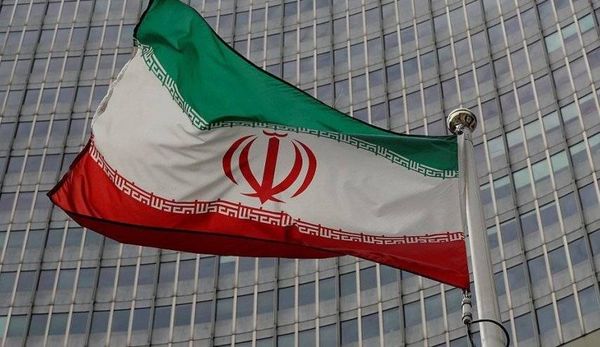 إيران تحذّر من أي 