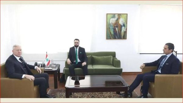 رجي يبحث مع القائم بالأعمال السوري تعزيز العلاقات وحل الملفات العالقة