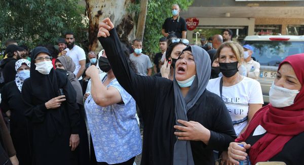 وقفتان رمزيّتان لأهــالــــي سجناء رومية وموقوفي عبرا.. ومطالبة بعفو عام