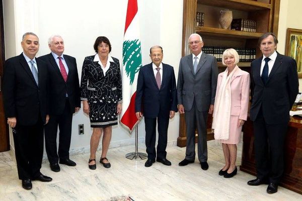 رئيس الجمهورية التقى وفدا من اكاديمية العلوم في معهد فرنسا