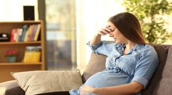 كيف تتخلصين من حرقة المعدة المستمرة أثناء الحمل؟