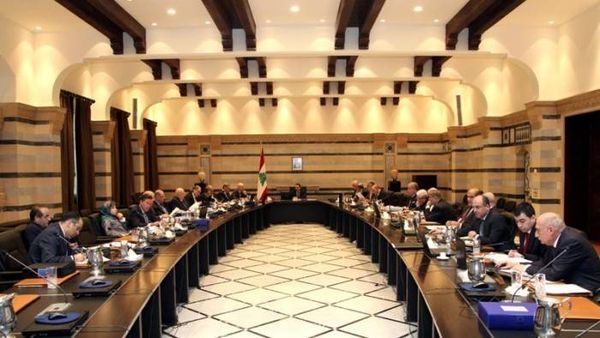 "زعيتر منسحباً: ليس لديَّ عملَ في الجلسة!