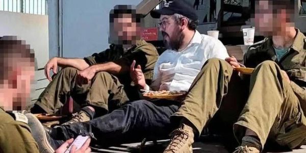 من هو الحاخام الذي قُتل في سيدني؟