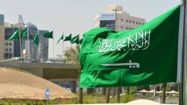 الدفاع المدني السعودي على إكس: زوال الخطر عن منطقة جازان ومدينة أبها