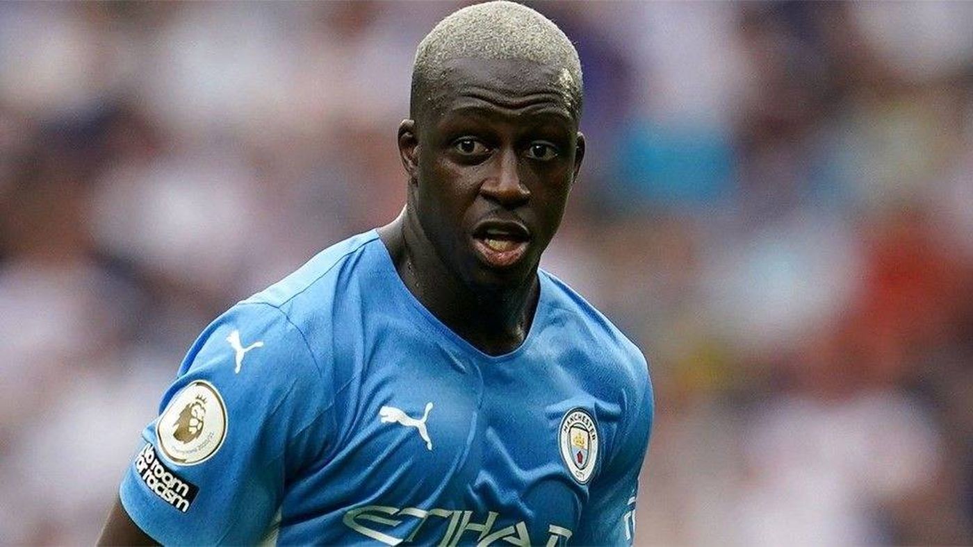 بعد محاكمة إستمرت أشهرا... تبرئة لاعب مانشستر سيتي من جميع التهم