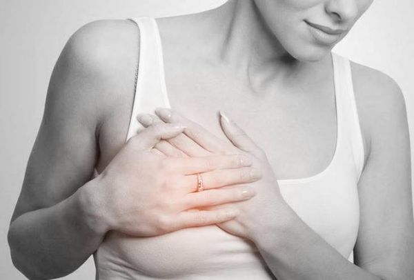 علاج فقر الدم وألم الثدي أثناء الدورة الشهرية