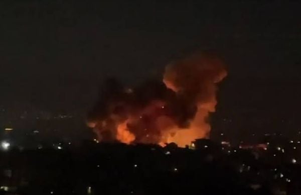 غارات إسرائيلية استهدفت بلدات المنصوري وحداثا وصربين في جنوب لبنان.