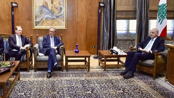 بري يستقبل الموفد الاقتصادي لماكرون