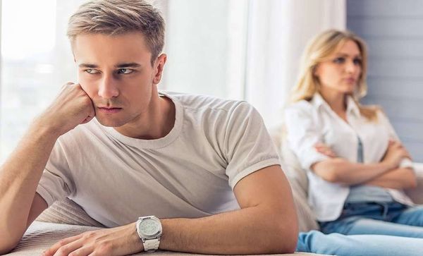 من وراء خفوت وهج الحب بعد الزواج.. الزوج أم الزوجة؟
