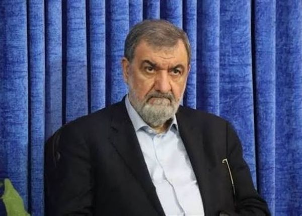 رضائي: القول إن الحصار الاقتصادي الأميركي هو العامل وراء حدوث مجاعة كبيرة في إيران "كذبة كبيرة"