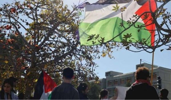 "الكنيست" يُقر بالقراءة التمهيدية حظر رفع العلم الفلسطيني في الجامعات