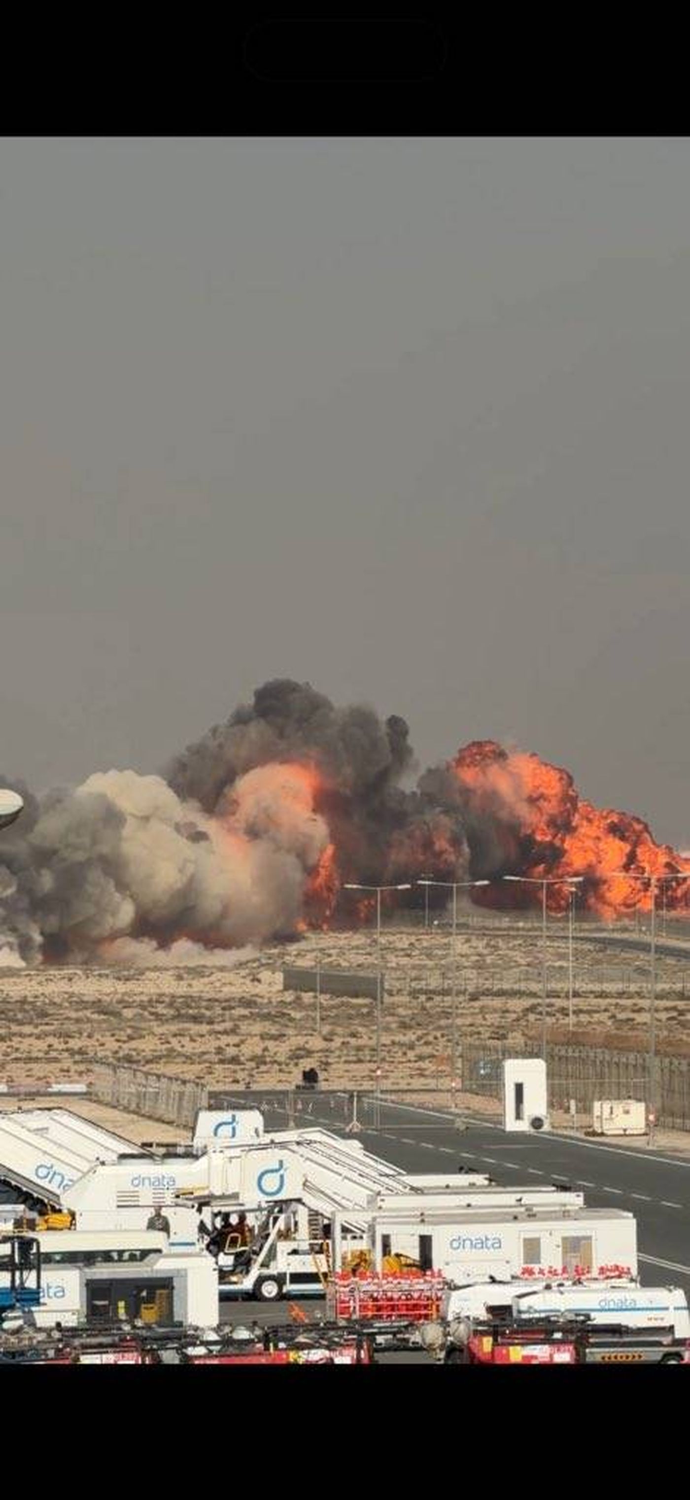 تحطم مقاتلة أثناء عرض جوي في معرض دبي للطيران