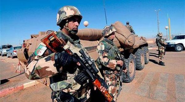 الجيش الجزائري يعتقل 4 عناصر دعم الجماعات الإرهابية