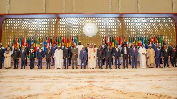 القمة السعودية الإفريقية تدين الاستهداف "الإسرائيلي" للمدنيين وتدعو إلى وقف إطلاق النار في غزة