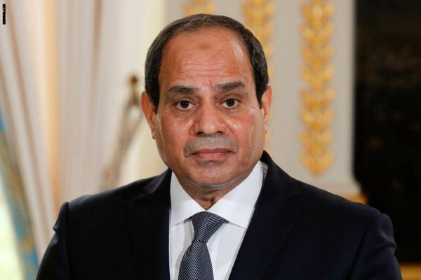إليكم أبرز مواقف السيسي من الدستور وكرسي الرئاسة خلال 6 سنوات