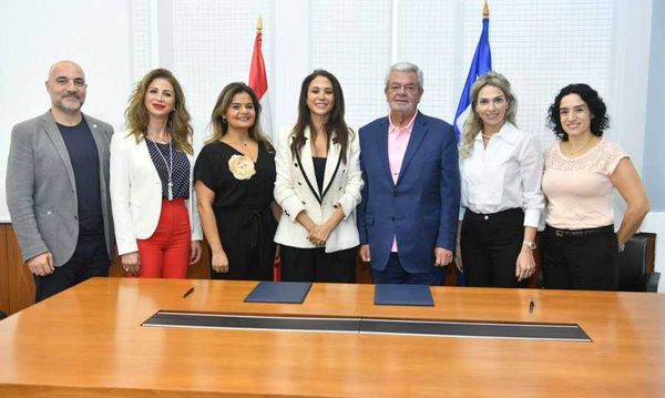 تعاون بين جامعة الروح القدس
ونقابة أصحاب الفنادق في لبنان