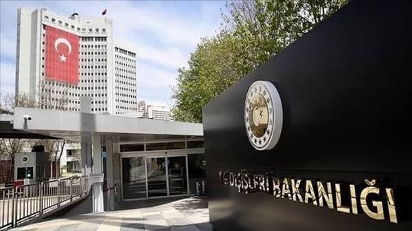 الخارجية التركية: ندين بشدة الغارات الإسرائيلية على مطار أبو الظهور في سوريا