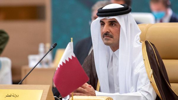أمير قطر يوجه دعوة للرئيس الإيراني لزيارة الدوحة