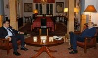 جنبلاط عرض الواقع السياسي
مع سفيري مصر والمجر