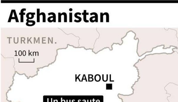 Afghanistan: un bus saute sur une mine, 8 morts, 40 blessés