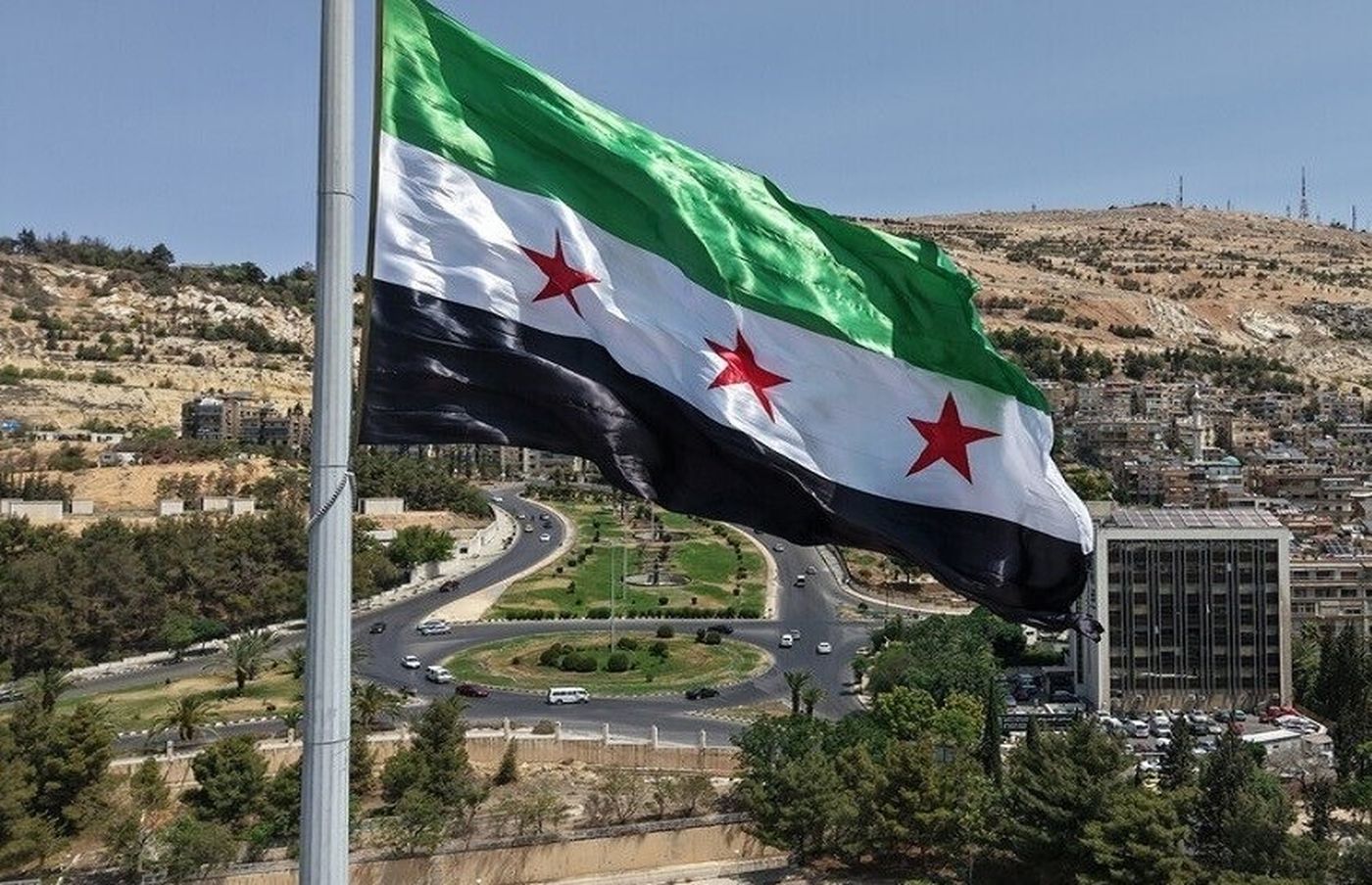 سوريا.. اعتقال 9 طيارين سابقين بينهم 3 عمداء