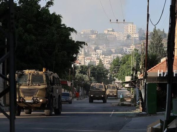 "الجزيرة": قوات الاحتلال الإسرائيلي تفرض طوقا أمنيا حول المنطقة المستهدفة في جنين