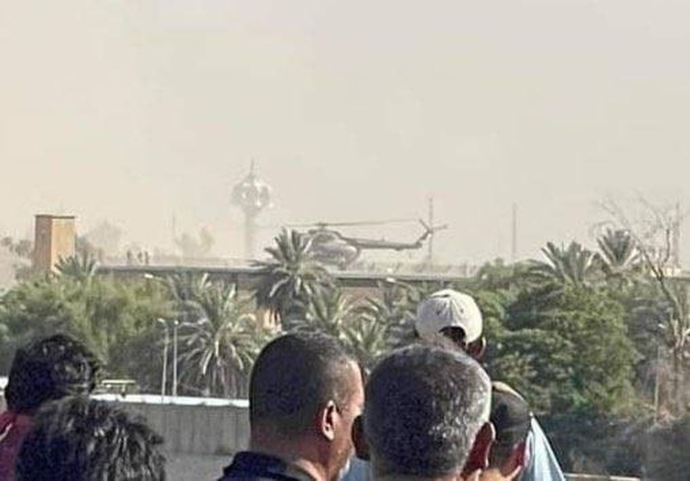 ما حقيقة هبوط طائرة عسكرية فوق مبنى السفارة الأميركية في بغداد لإجلاء بعض الشخصيات؟