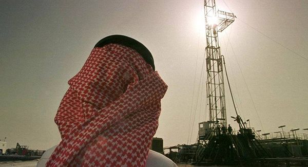 مسؤول سعودي ينفي "شائعة" حول آرامكو