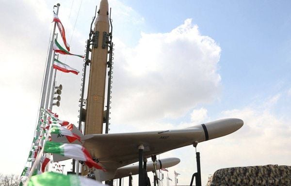 دونالد ترامب... والبرنامج الصاروخي البالستي الإيراني