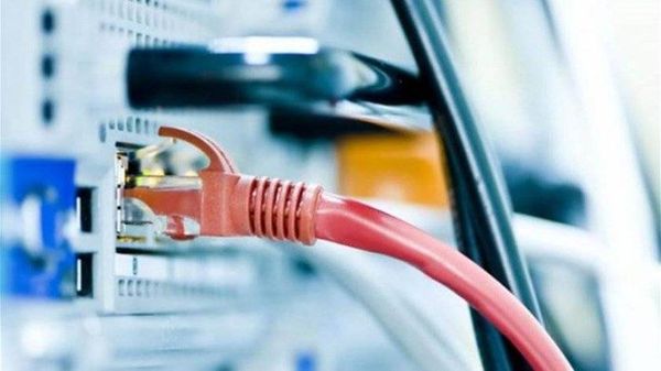 الحكومة تقطع الإنترنت ووسائل التواصل الاجتماعي في كل أنحاء العراق