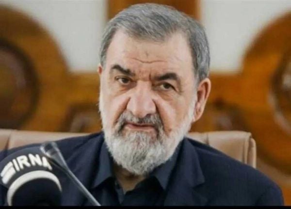 رضائي: المنطقة المحظورة ستبدأ من خط الحصار البحري الأميركي وتمتد لمناطق في الخليج وأي سفينة ستدخل تلك المنطقة المحظورة الجديدة ستضاف لقائمة العقوبات