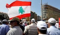 موظفو الإدارة العامة إلى الشارع غداً
