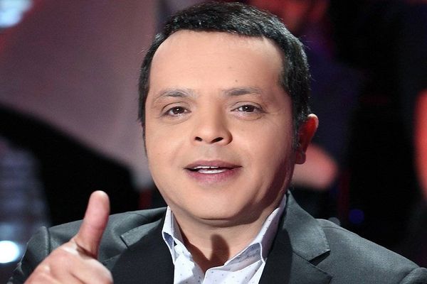 طلب غريب لمطربة "ركبني المرجيحة" من محمد هنيدي.. وهذا رد فعله!