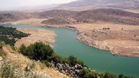 "الزراعة" ومصلحة الليطاني: لعدم استخدام مصادر مياه ملوثة في الري