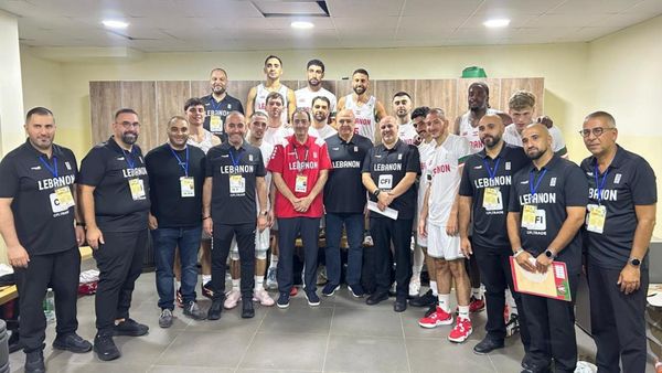 الرئيس عون في الملعب... مؤازرة للبنان أمام كوريا الجنوبية