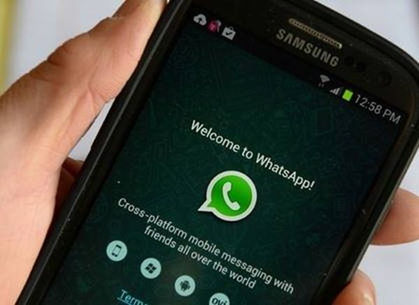"واتساب" تقترب من عتبة المليار مستخدم