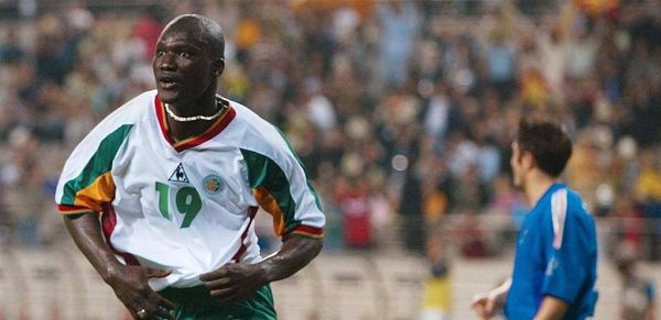 عن 42 عاماً.. وفاة نجم السنغال "قاهر" الديوك في مونديال 2002