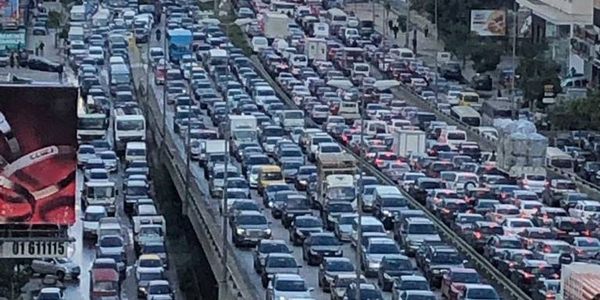اسوأ ازمة سير في تاريخ لبنان