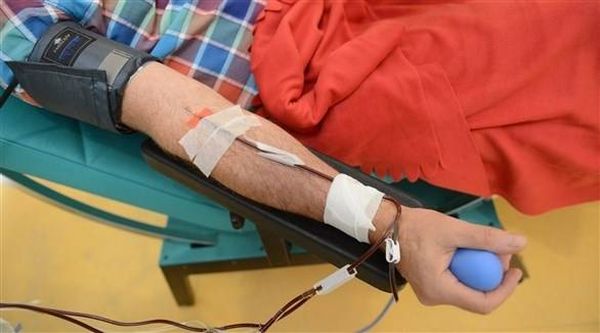 التبرع بالدم ممنوع على هؤلاء