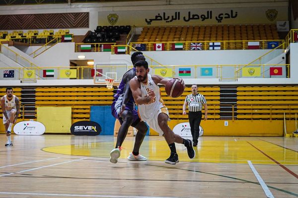 سلة: السوبر ليغ في الامارات دخلت الدور نصف النهائي