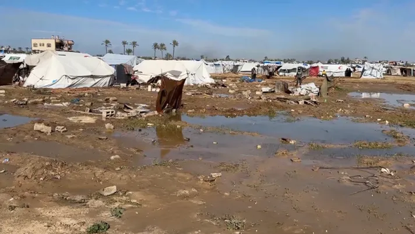 أكثر من 50 منظمة دولية تحذّر من تعليق العمل الإنساني في غزة