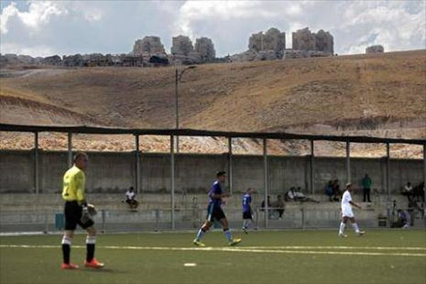 «هيومن رايتس»: «فيفا» ترعى مباريات على أراضٍ فلسطينية مغتصبة
