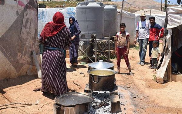 وفد روسي يصل إلى بيروت لبحث قضية اللاجئين السوريين