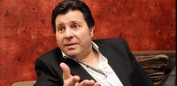هل قبلت نقابة الموسيقيين استقالة هاني شاكر؟