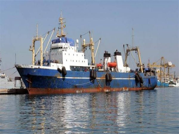 روسيا: سفينة الصيد الأوكرانية رفضت المساعدة